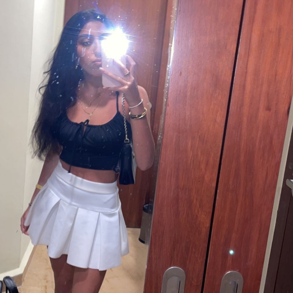 LIONESS rescue me pleated mini skirt white. Size xxs but can fit xs